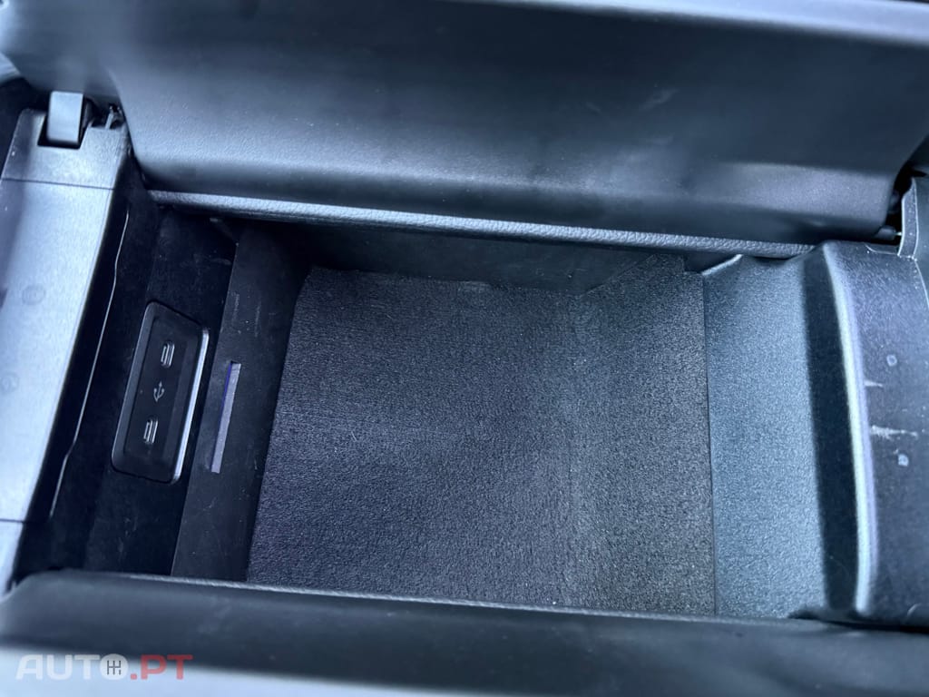 Mercedes-Benz C 300 e AMG Line