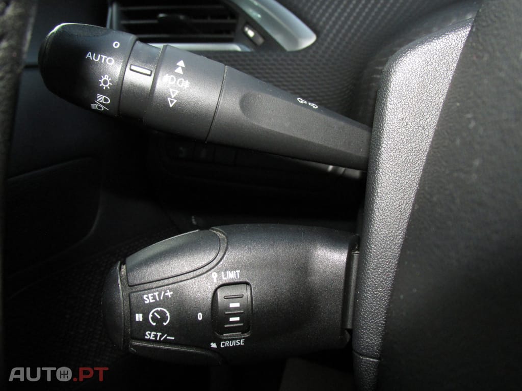 Peugeot 208 1.6 BlueHDi Style