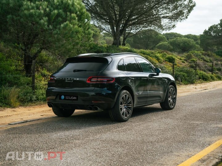 Porsche Macan S