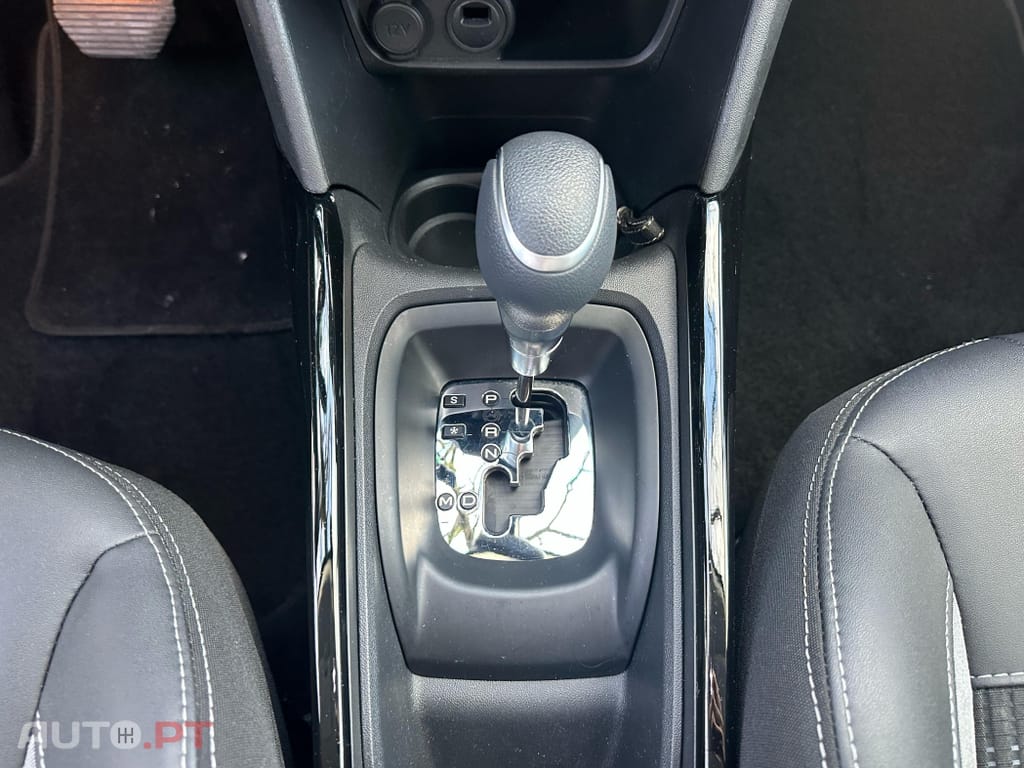 Peugeot 2008 1.5 BlueHDi Allure EAT6