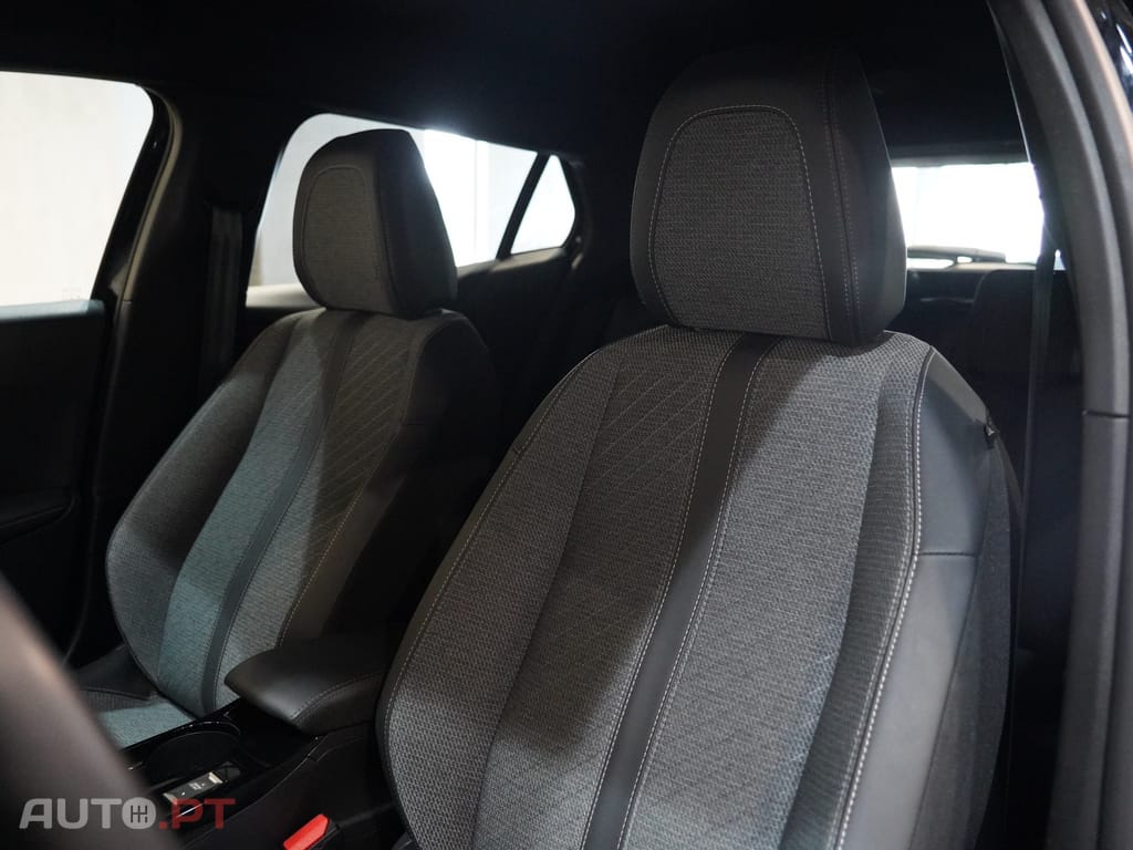 Peugeot 2008 1.2 PureTech Allure