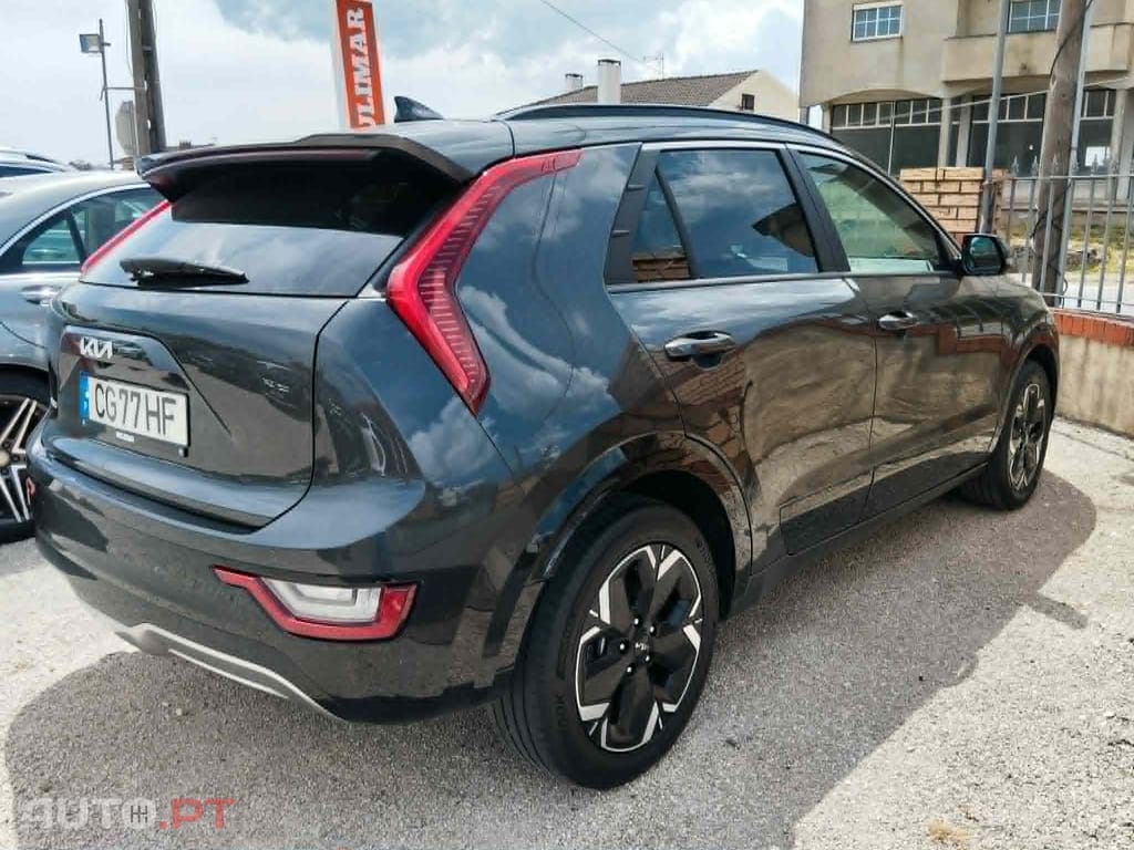 Kia Niro 204cv