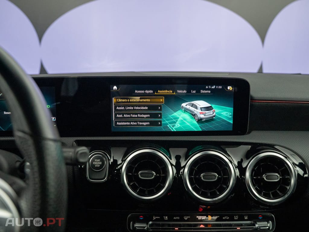 Mercedes-Benz A 250 e AMG Line