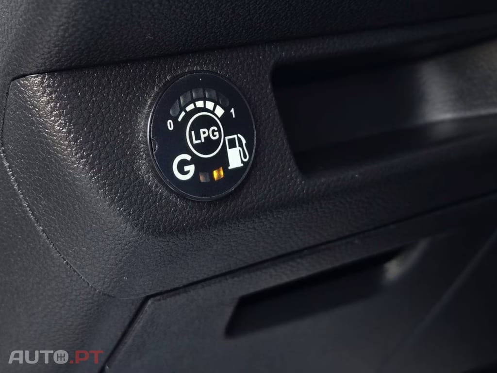 Renault Clio 1.0 TCe LIMITED Bi-FUEL