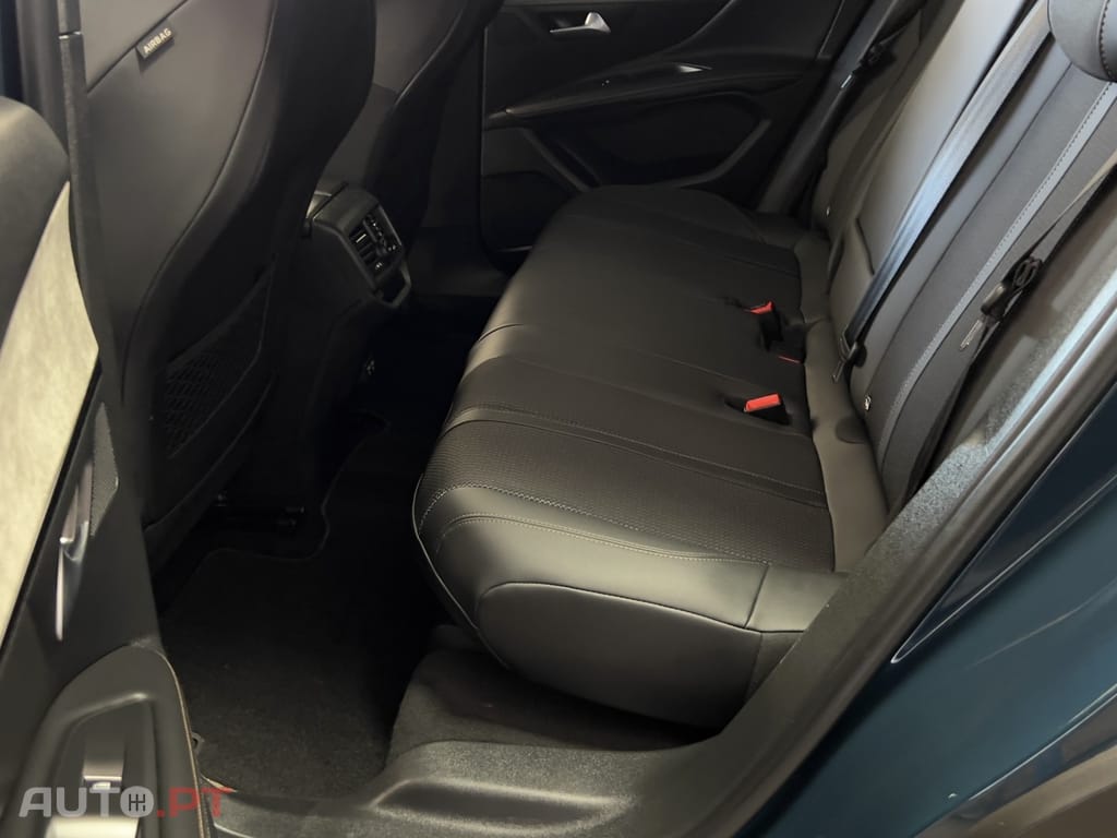 Peugeot 3008 1.2 PureTech GT EAT8