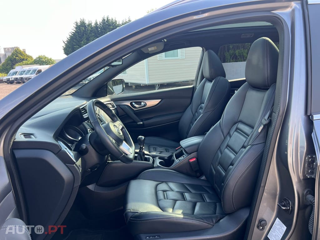 Nissan Qashqai 1.3 DIG-T Tekna Bose