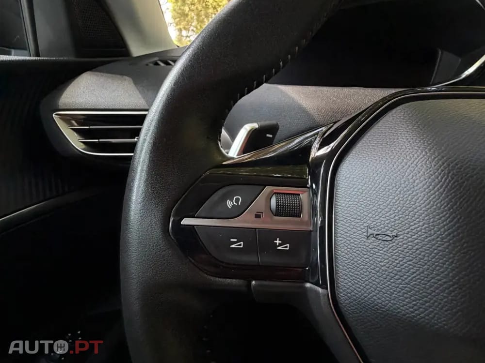 Peugeot 3008 1.2 PureTech Allure Pack EAT8
