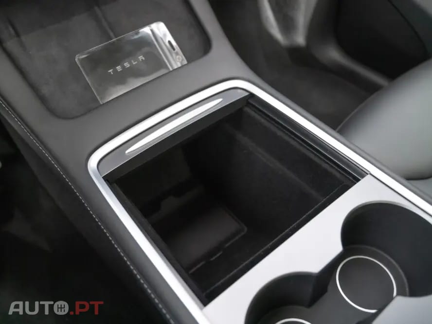Tesla Model Y Performance Dual Motor AWD