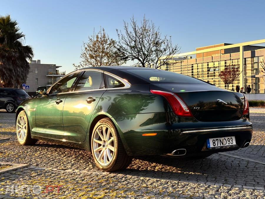 Jaguar XJ 3.0 v6 premium luxury
