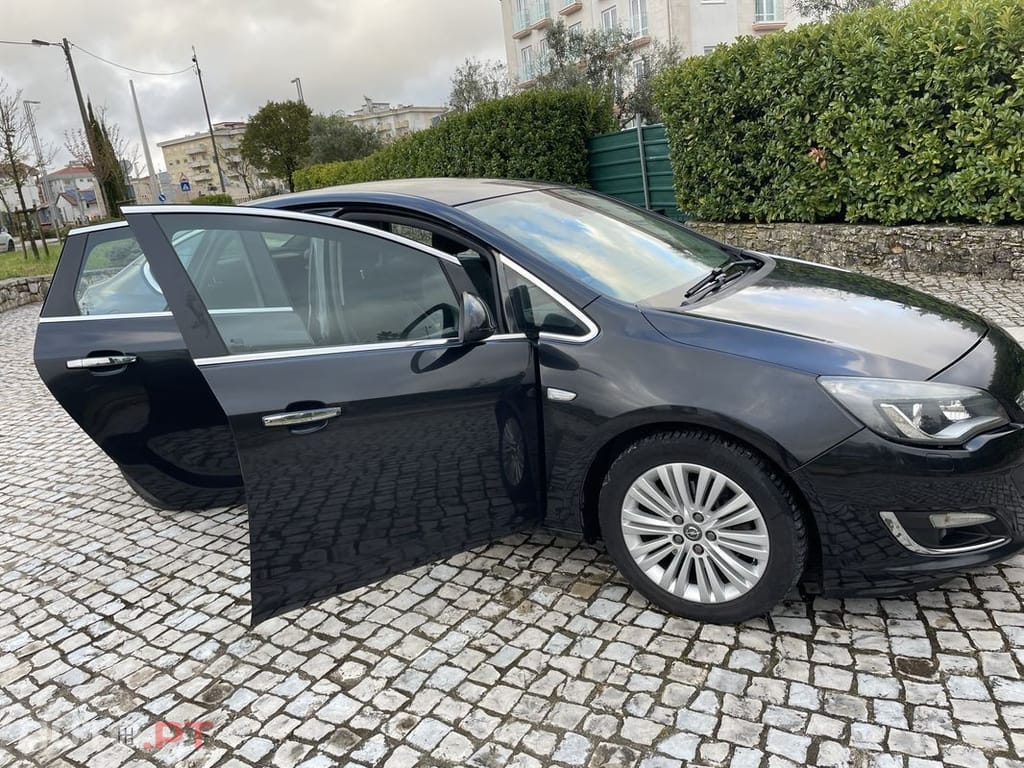 Opel Astra 1.7 CDTi Cosmo Start/Stop