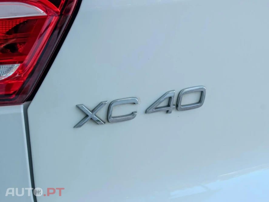 Volvo XC40 2.0 D3 Momentum