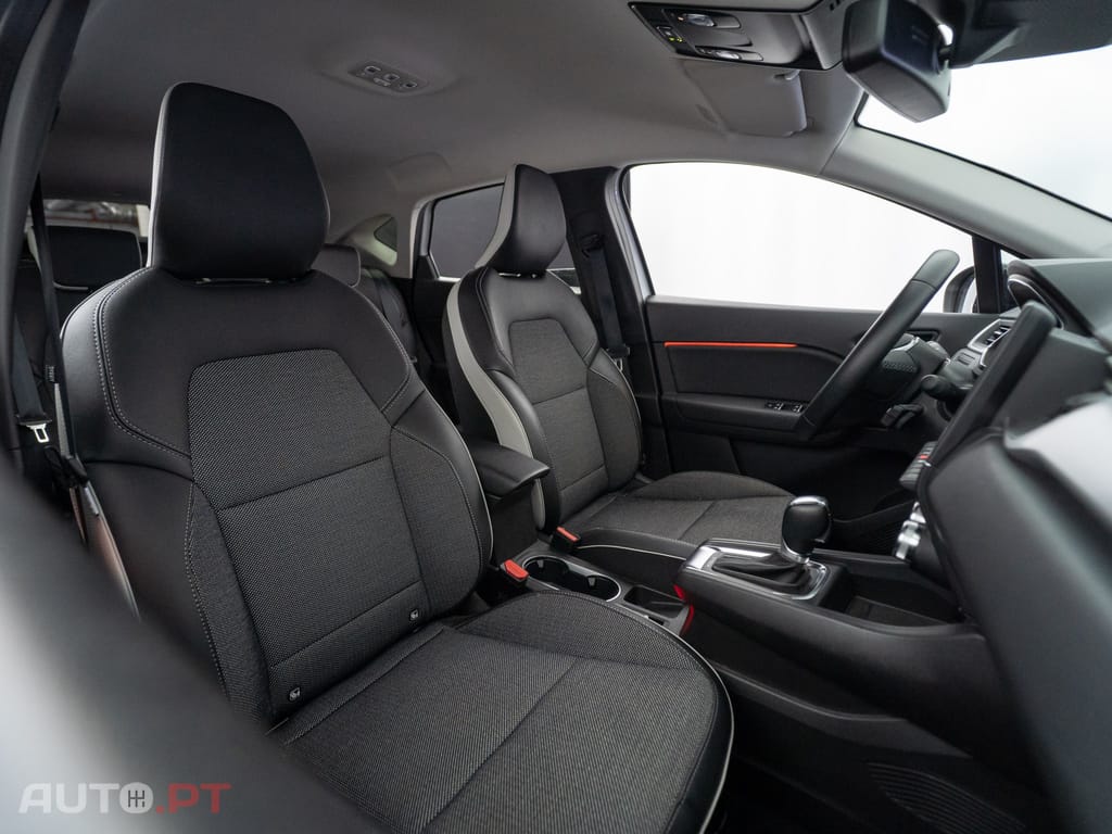 Renault Captur 1.6 E-Tech Plug-In Intens