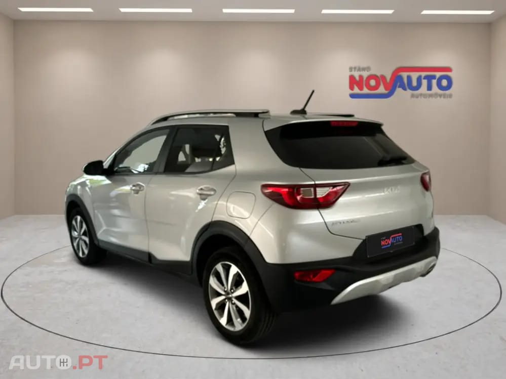 Kia Stonic 1.2 Dynamic — fotografia 5
