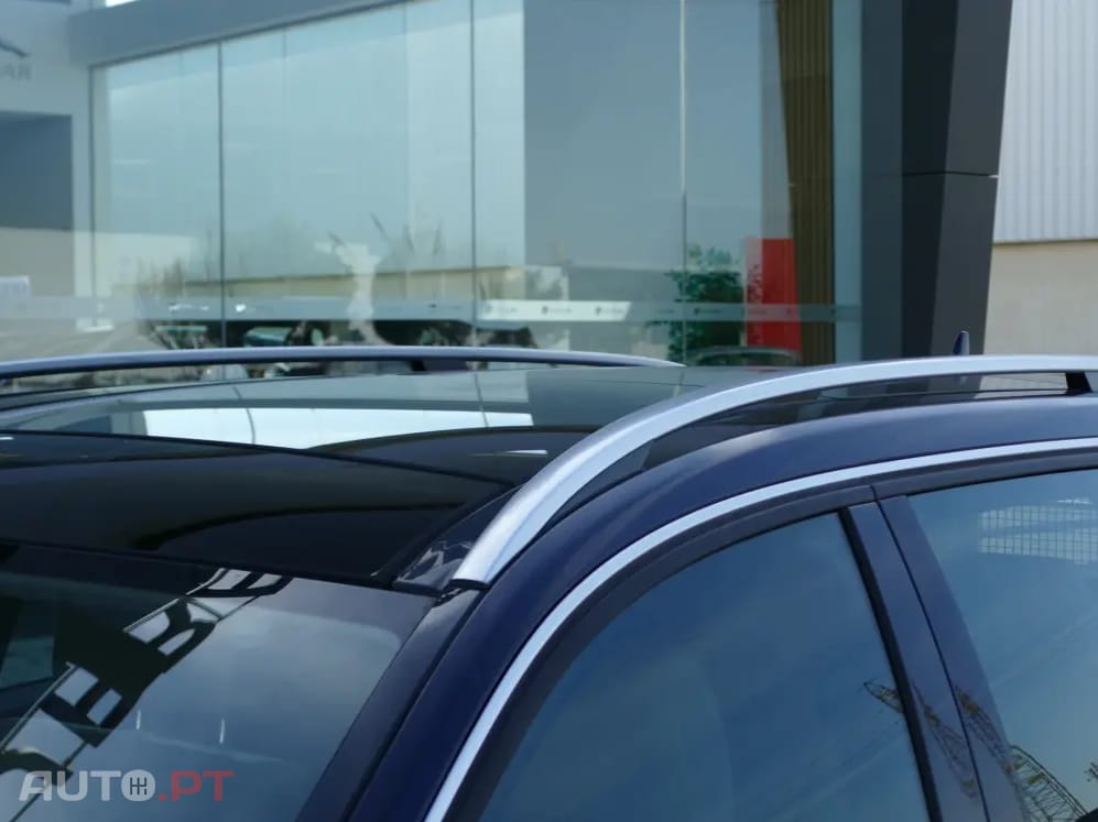 Mercedes-Benz E 220 CDi Avantgarde BE Auto.