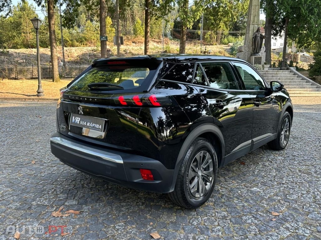 Peugeot E-2008 50 kWh Active Pack
