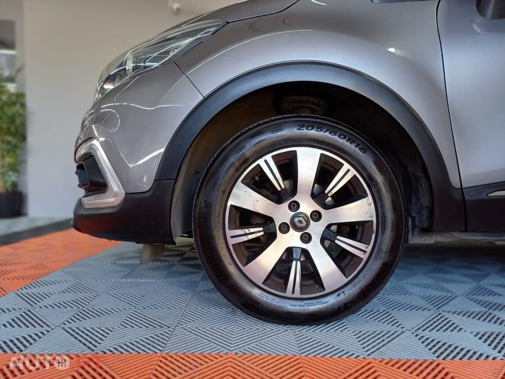 Renault Captur 0.9 TCe Exclusive