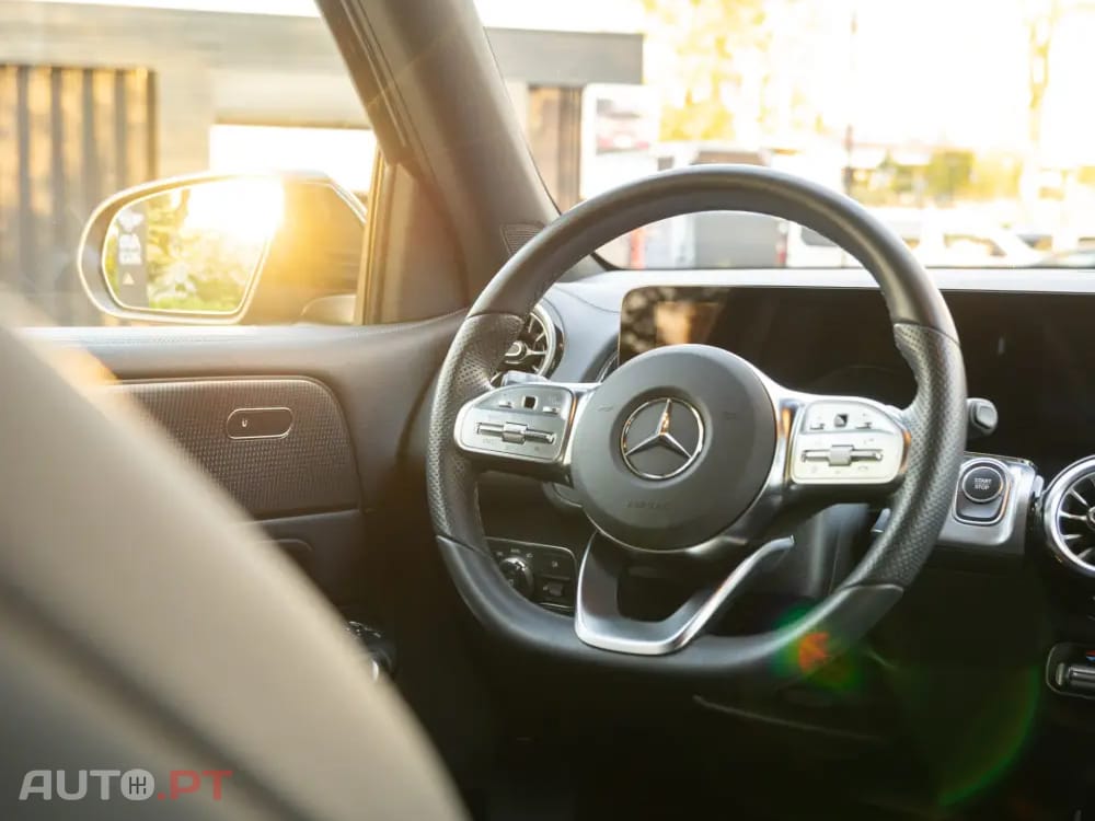 Mercedes-Benz EQB 300 4Matic AMG Line