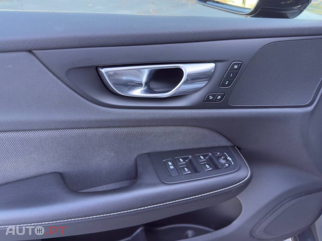 Volvo V60 2.0 D4 R-Design Geartronic