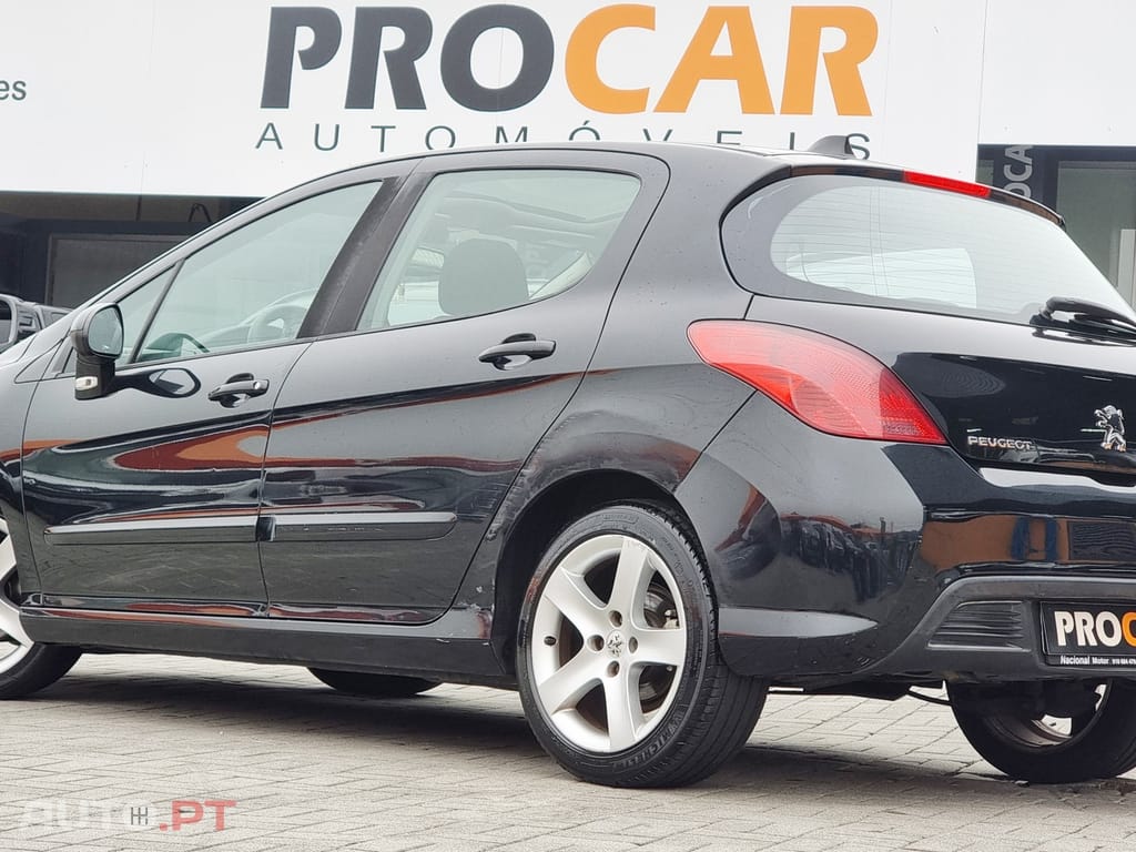 Peugeot 308 1.6 HDi Executive CVM6