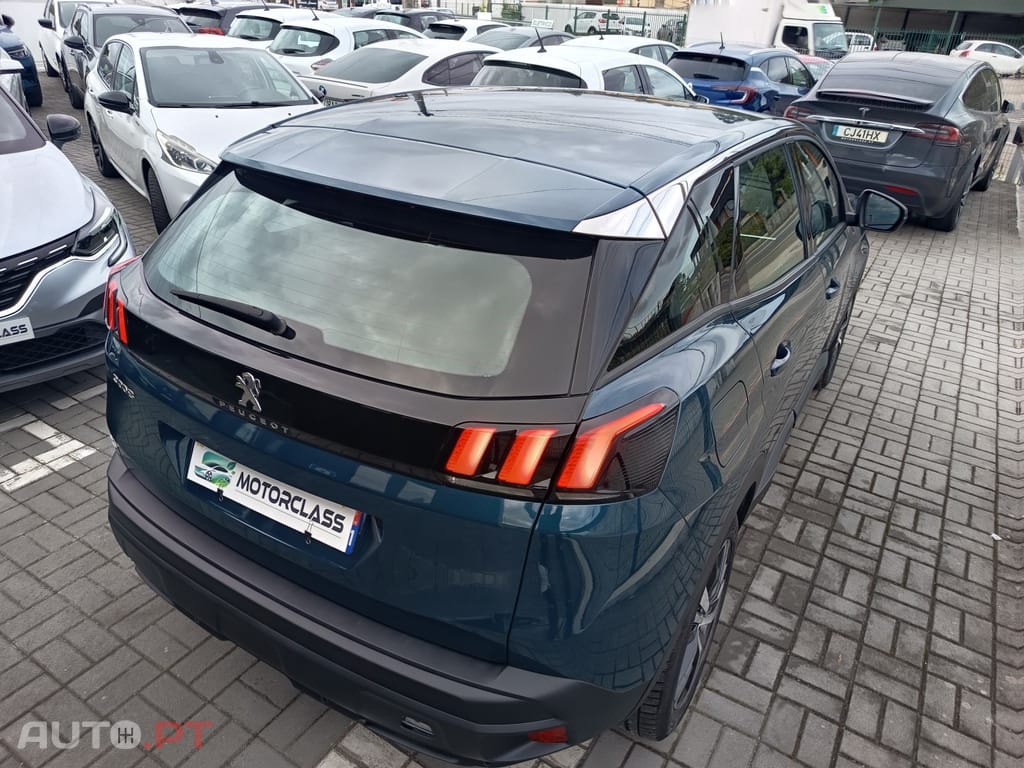 Peugeot 3008 1.5 BlueHDi Active Pack EAT8