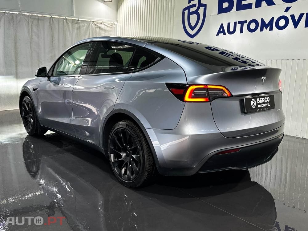 Tesla Model Y Long Range Dual Motor AWD