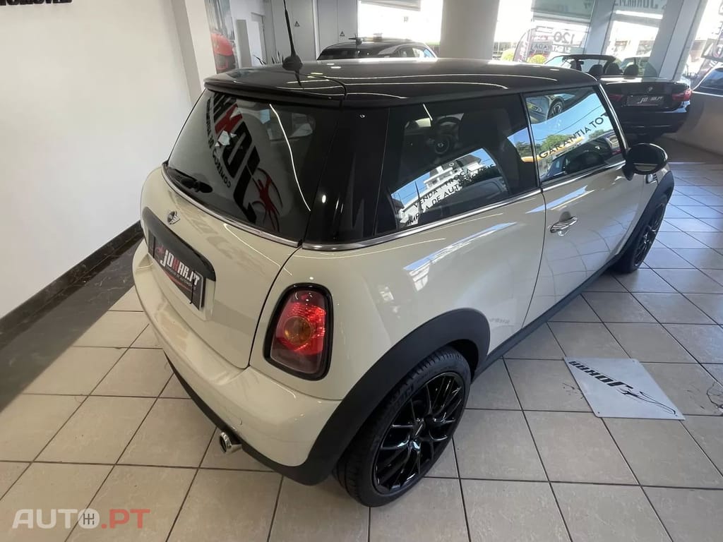 MINI One D - Black Details JLL 17