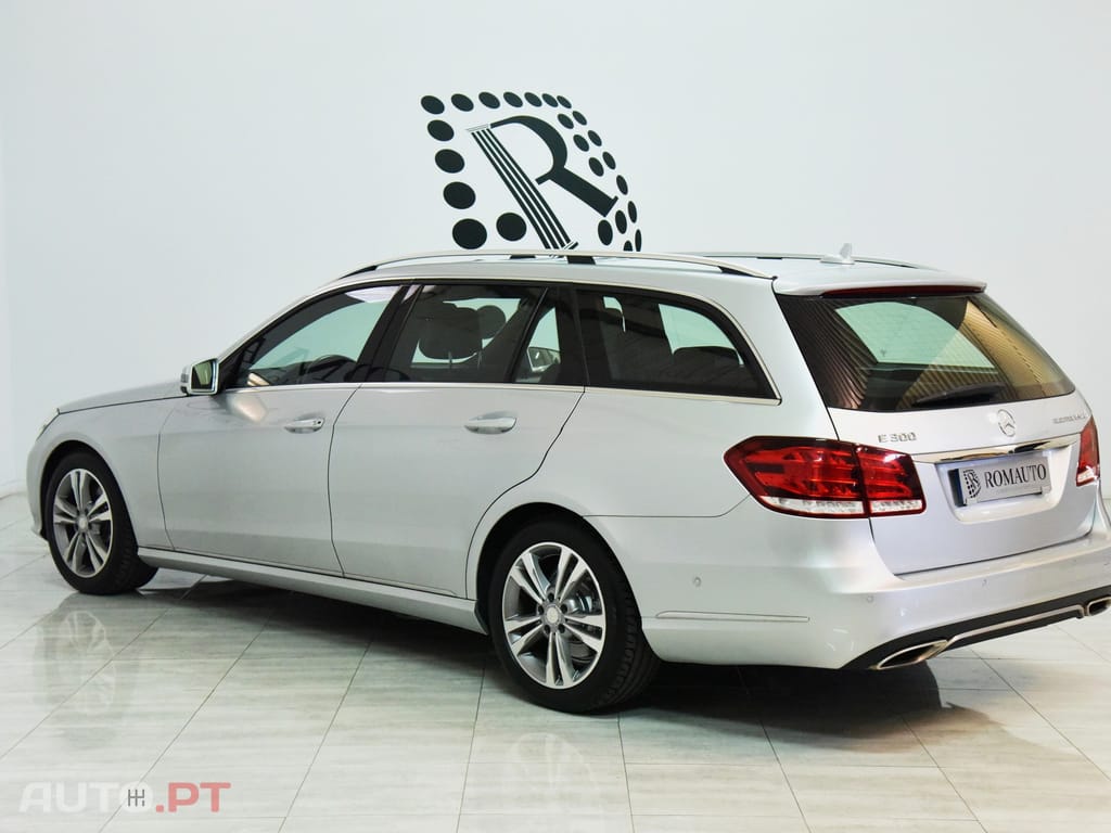 Mercedes-Benz E 300 BlueTEC Hybrid Avantgarde