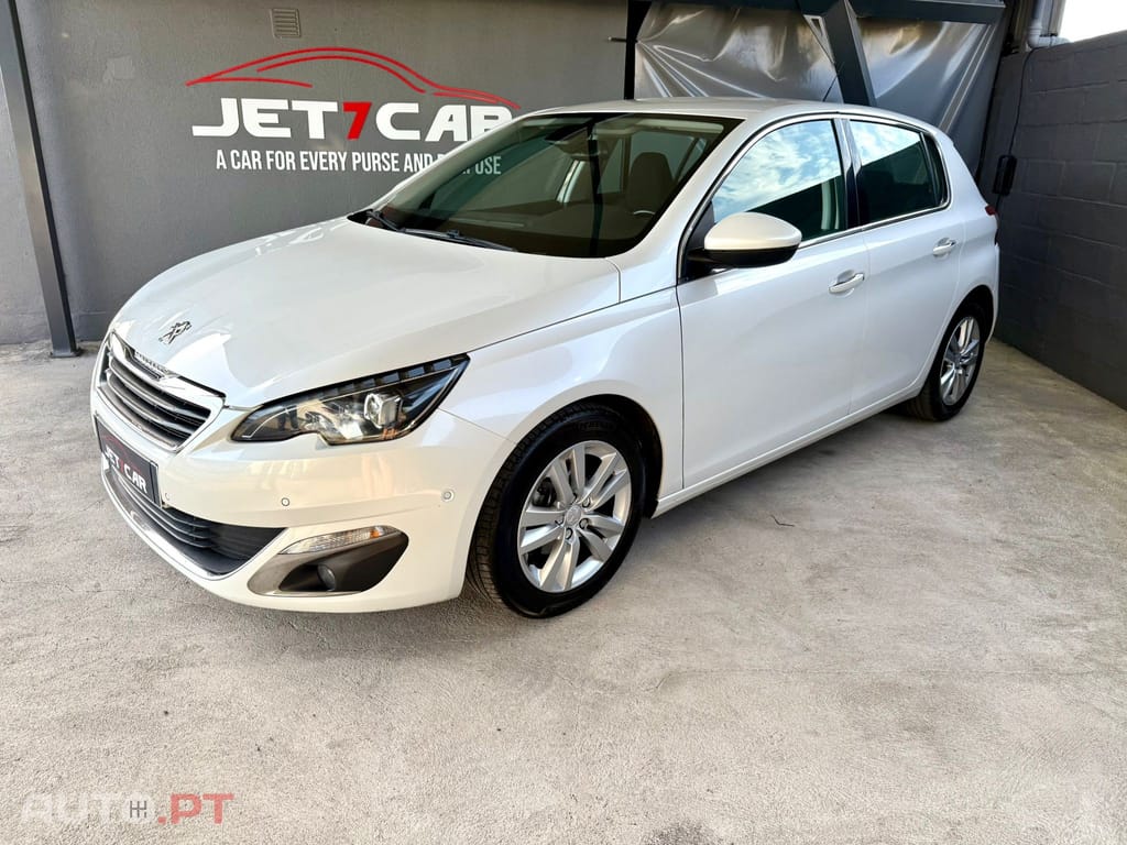 Peugeot 308 1.2 PureTech Allure Faróis Full LED