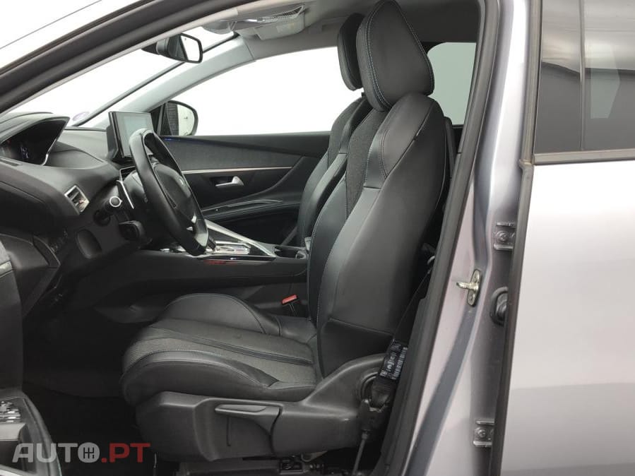 Peugeot 5008 1.2 PureTech Active Pack EAT8