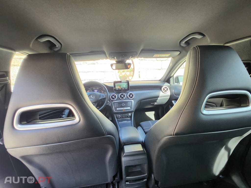 Mercedes-Benz A 180 d 7G-DCT AMG Line