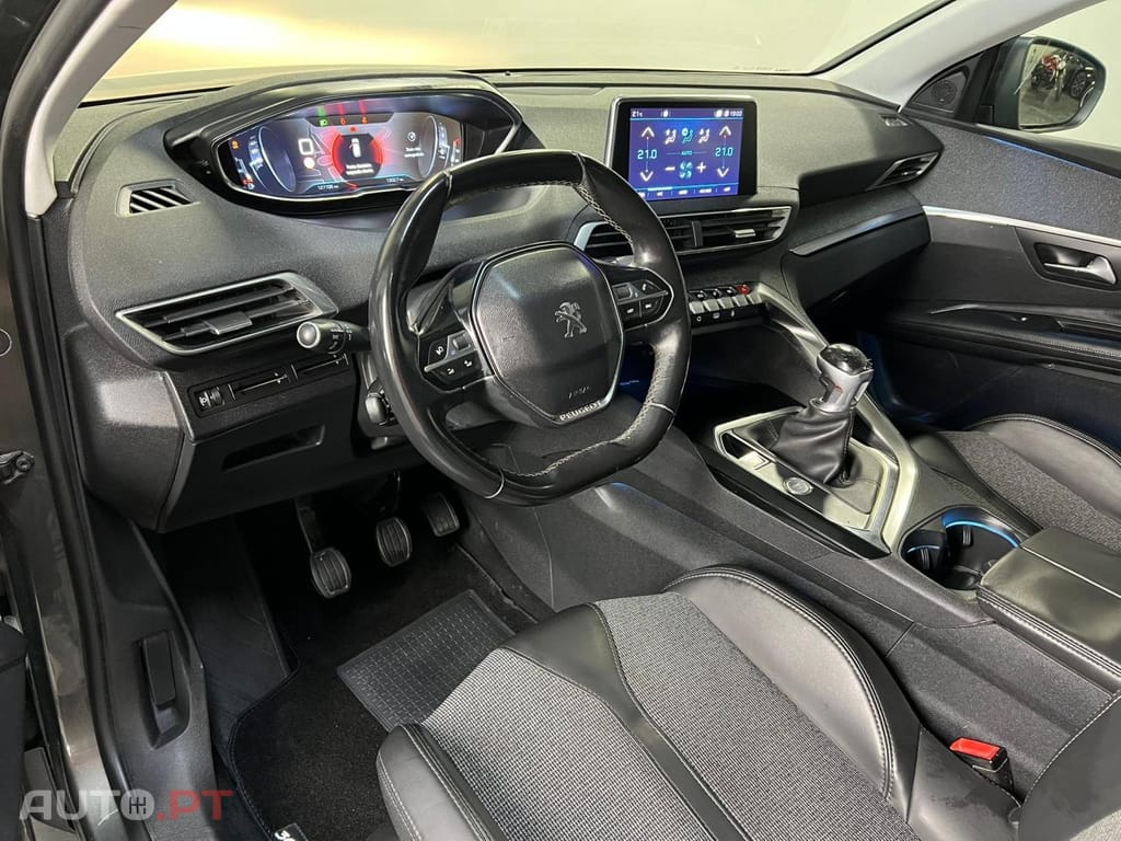 Peugeot 3008 Allure 1.2 PureTech 130 cv CVM6