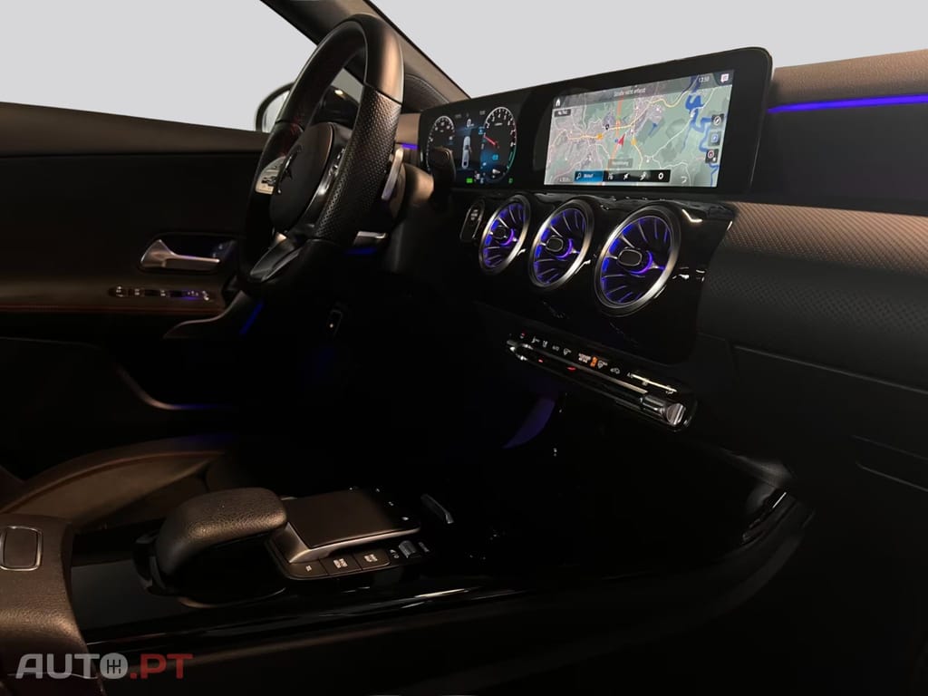 Mercedes-Benz A 250 I.V.A DEDUTIVEL AMG Pack NIGHT