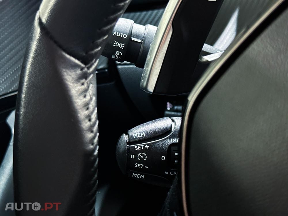 Peugeot 2008 1.2 PureTech Allure EAT8