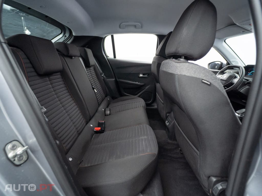 Peugeot E-208 50 kWh Active Pack