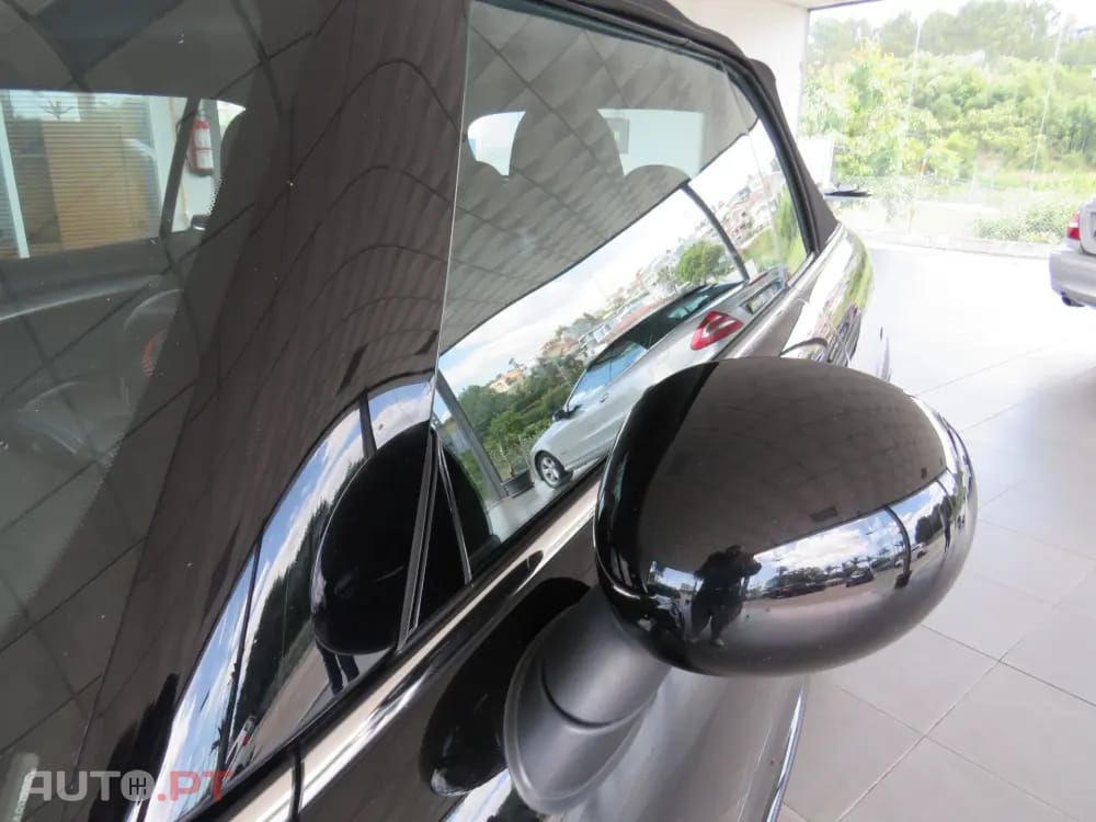 MINI Cabrio John Cooper Works