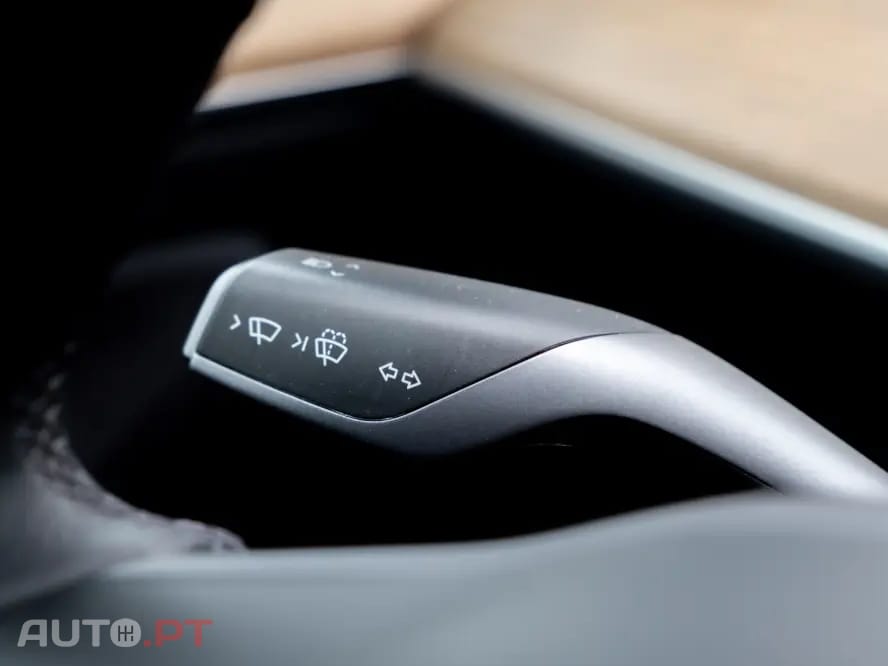 Tesla Model Y Long Range Dual Motor AWD