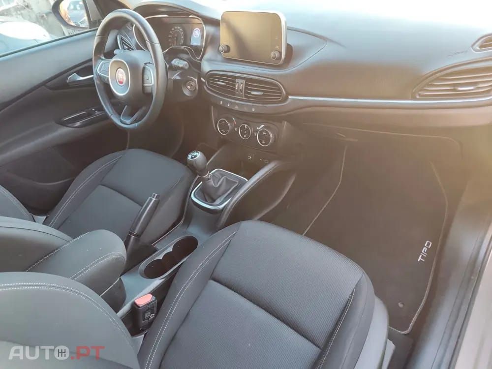 Fiat Tipo 1.3 M-Jet Easy