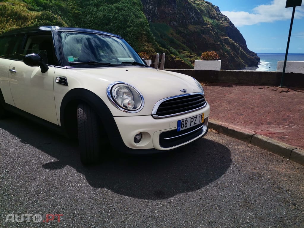 MINI Clubman One D - Van den Broeck