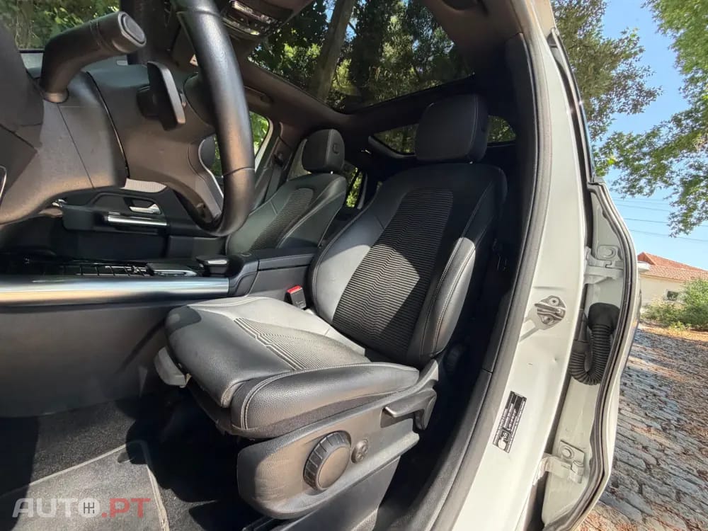 Mercedes-Benz GLA 250 e 8G-DCT Special Edition