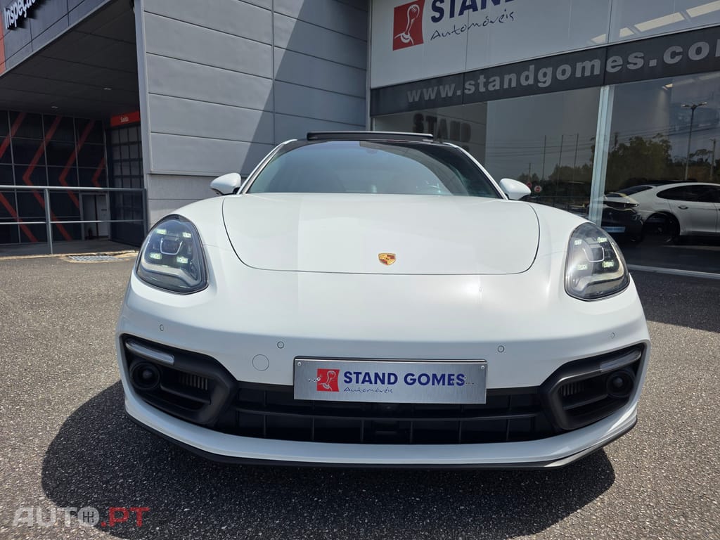 Porsche Panamera 4 e-hybrid