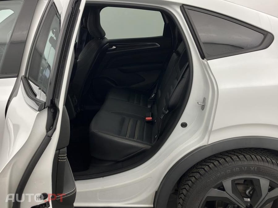 Renault Arkana 1.6 E-Tech Full Hybrid Engineered