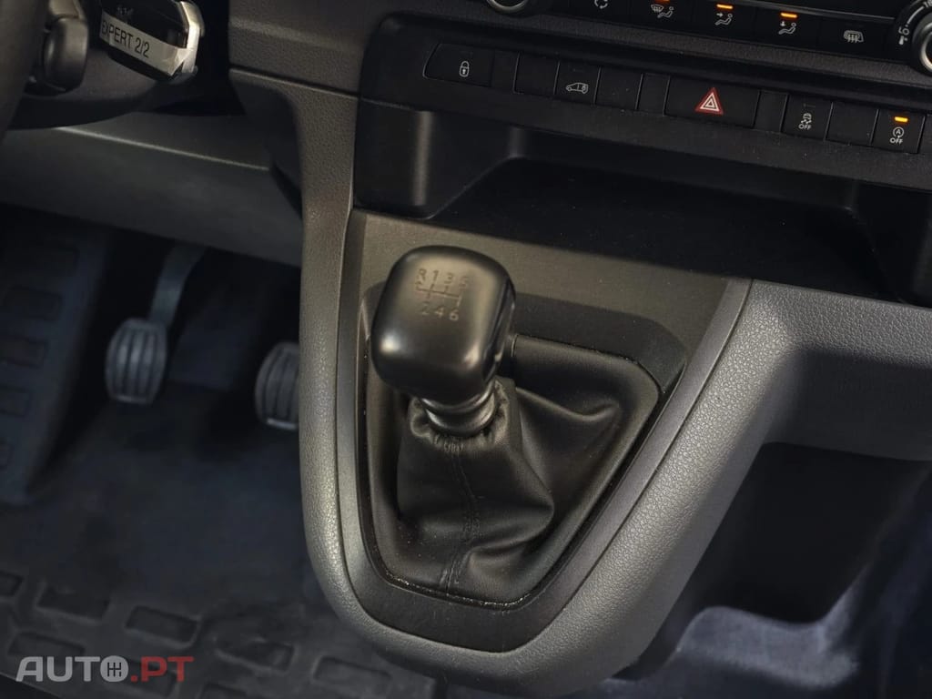 Peugeot Expert 2.0 BlueHDi L2H1 PREMIUM STANDARD