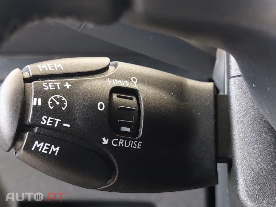 Peugeot 5008 1.5 BlueHDi Allure