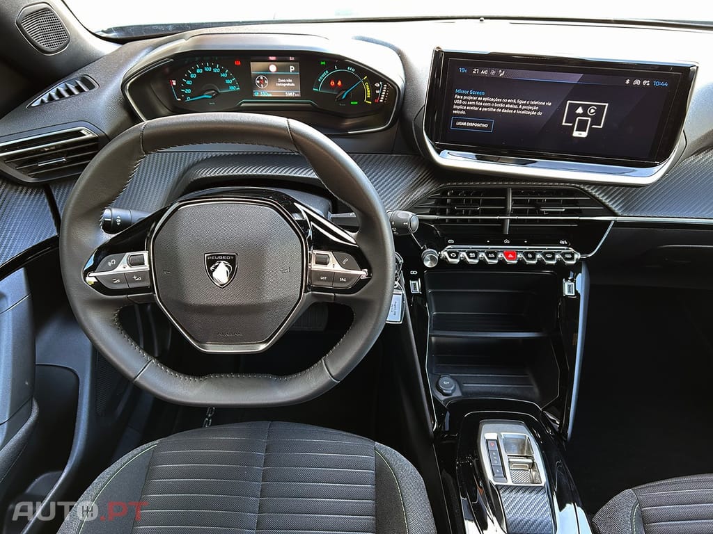 Peugeot E-2008 54 kWh Active