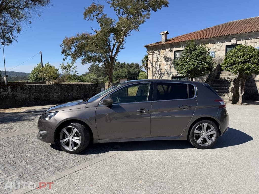 Peugeot 308 1.6 BlueHDi Allure J17