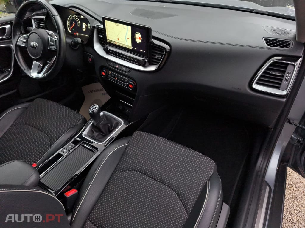 Kia Xceed 1.6 CRDi MHEV Tech