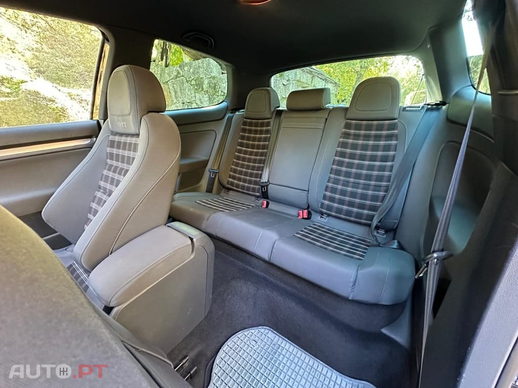 Volkswagen Golf 2.0 GTi