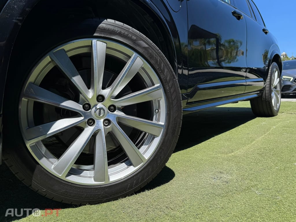 Volvo XC90 2.0 T8 PHEV R-Design AWD