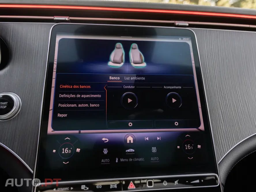 Mercedes-Benz EQE 300 Electric Art