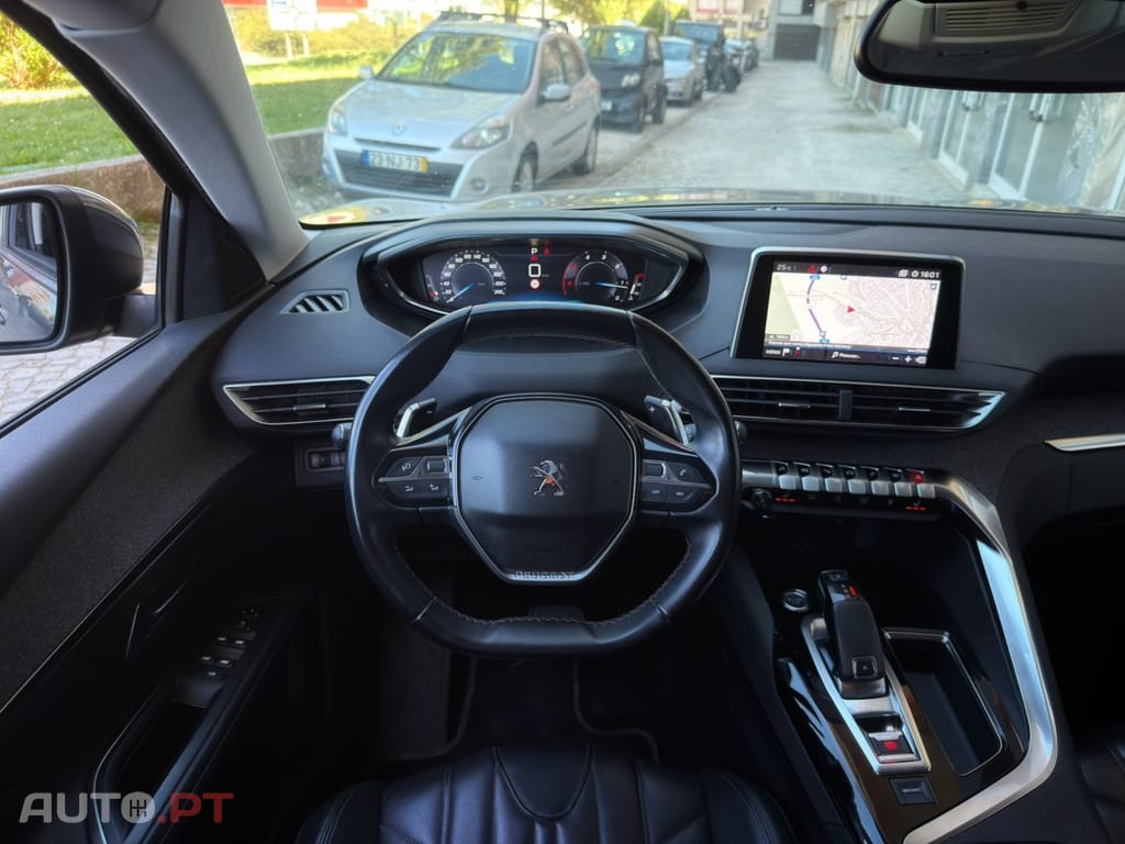 Peugeot 5008 1.5 BlueHDi Allure Pack EAT8
